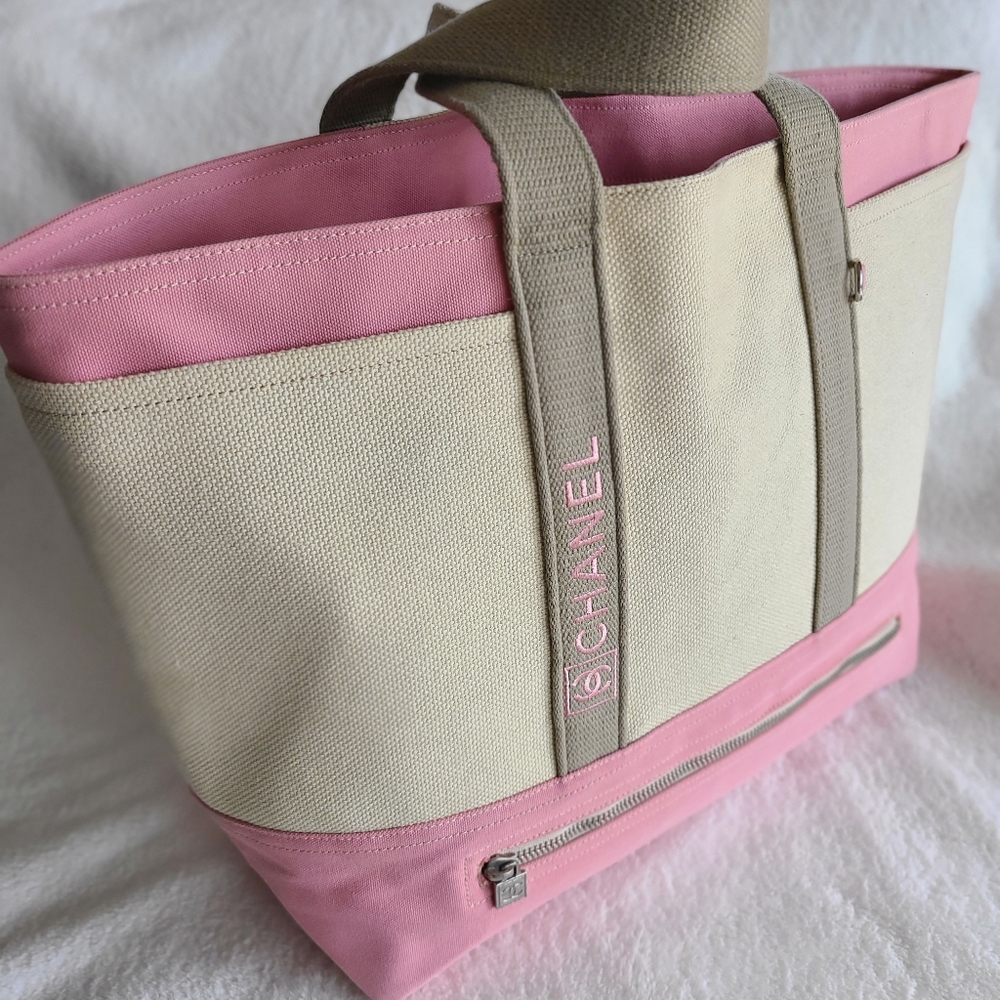 Chanel tote bag